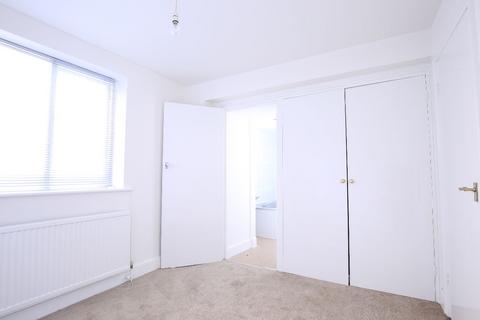 1 bedroom apartment to rent, Stoke Newington High Street, Stoke Newington, N16