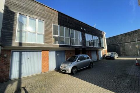 2 bedroom terraced house to rent, Quay Mews, Quay Terrace, Newton Abbot