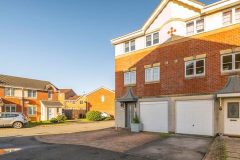 3 bedroom townhouse for sale, Hadrians Road, Bracebridge Heath, LN4