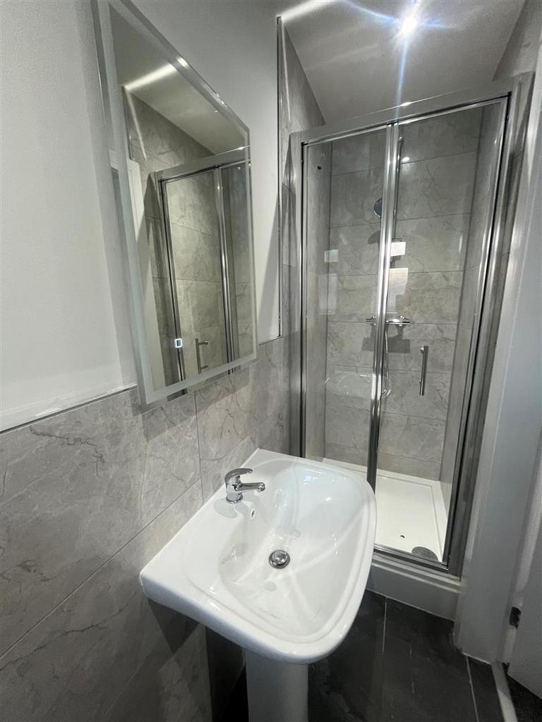 En Suite 2.jpg