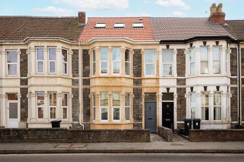 8 bedroom house to rent, 57 Downend Road, Downend Road, Bristol BS16