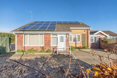 3 bedroom detached bungalow for sale, Clover Way, Gunton