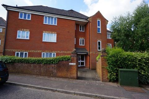 2 bedroom flat to rent, Warren Heath