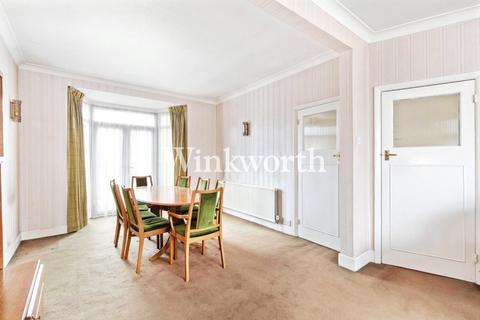 3 bedroom terraced house for sale, Ash Grove, London, N13