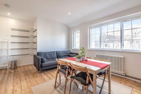 2 bedroom flat to rent, Caledonian Road, London N7