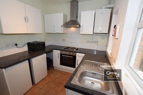 4 bedroom terraced house to rent, Newcombe Road, SOUTHAMPTON SO15