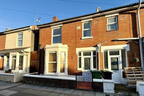 2 bedroom house to rent, Bath Road, Southsea