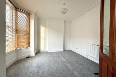 2 bedroom house to rent, Bath Road, Southsea