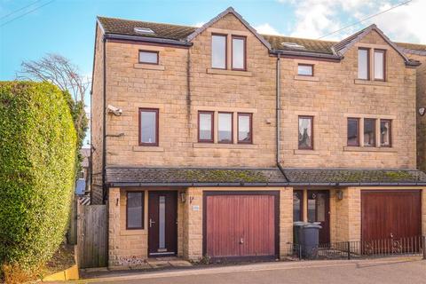 4 bedroom townhouse for sale, Wellfield Road, Huddersfield