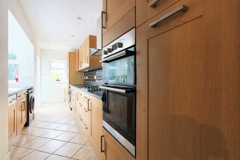 576 Allesley Old Road, Coventry, CV5 8GE