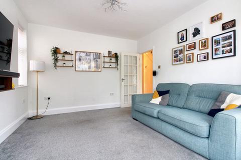 576 Allesley Old Road, Coventry, CV5 8GE