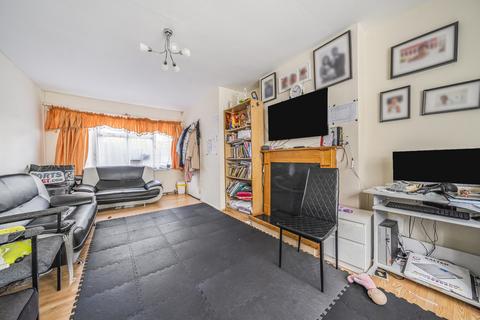 3 bedroom semi-detached house for sale, Sycamore Grove, London NW9