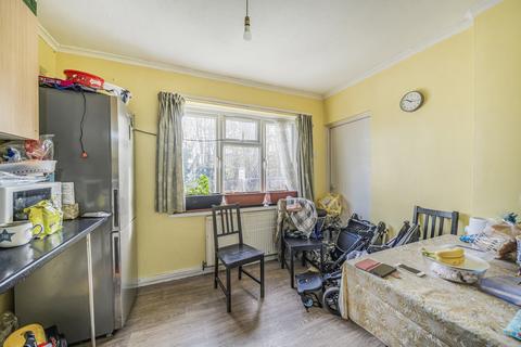 3 bedroom semi-detached house for sale, Sycamore Grove, London NW9