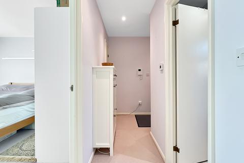 38 Blackthorn Close, Cambridge, CB4 1FZ