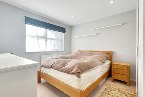 38 Blackthorn Close, Cambridge, CB4 1FZ