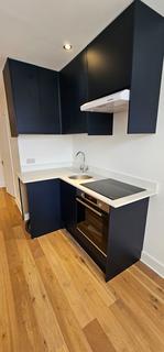 Studio to rent, Chiswick High Road, London, W4 1PA