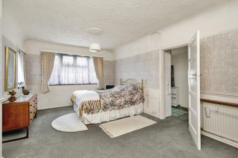 37 Culverhay, Ashtead, KT21 1PP