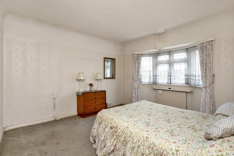 37 Culverhay, Ashtead, KT21 1PP