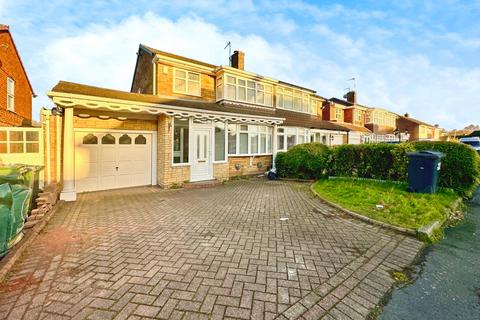 3 bedroom semi-detached house for sale, Elizabeth Walk, Tipton DY4