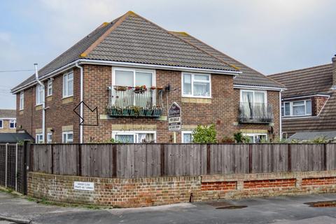 2 bedroom flat for sale, Southwood Road, Hayling Island