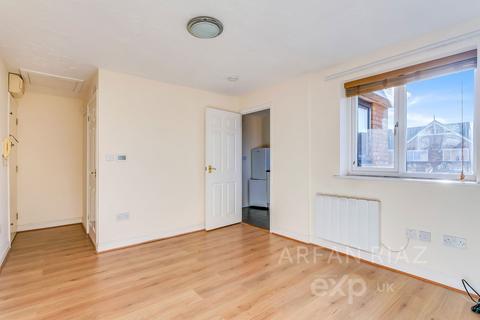 1 bedroom flat for sale, Windmill Drive, London NW2