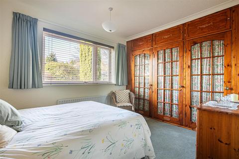400 Halifax Road, Grenoside, Sheffield, S35 8PA