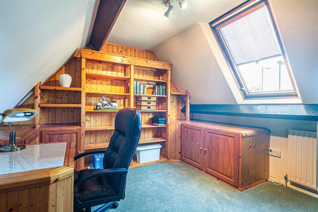 Bedroom 4/study