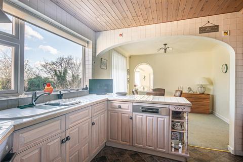400 Halifax Road, Grenoside, Sheffield, S35 8PA