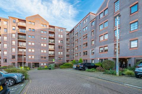 2 bedroom flat for sale, 37/17 Orchard Brae Avenue, Comely Bank, Edinburgh, EH4