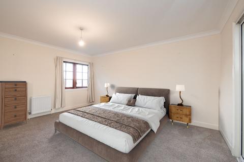 2 bedroom flat for sale, 37/17 Orchard Brae Avenue, Comely Bank, Edinburgh, EH4