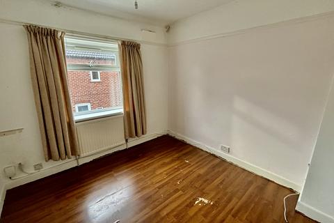 13 Grange Avenue, Denton, Manchester, M34 7TP