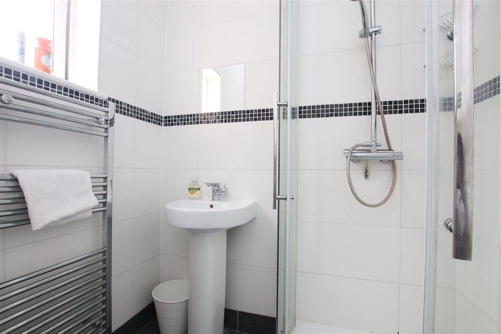 Shower room.JPG