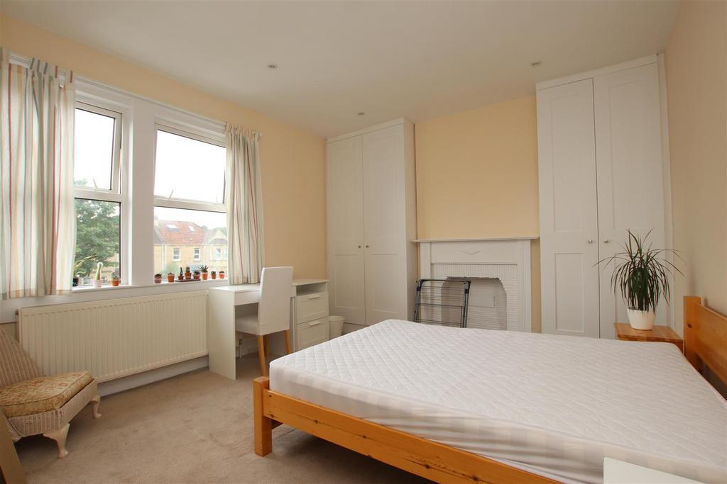 Bedroom.JPG