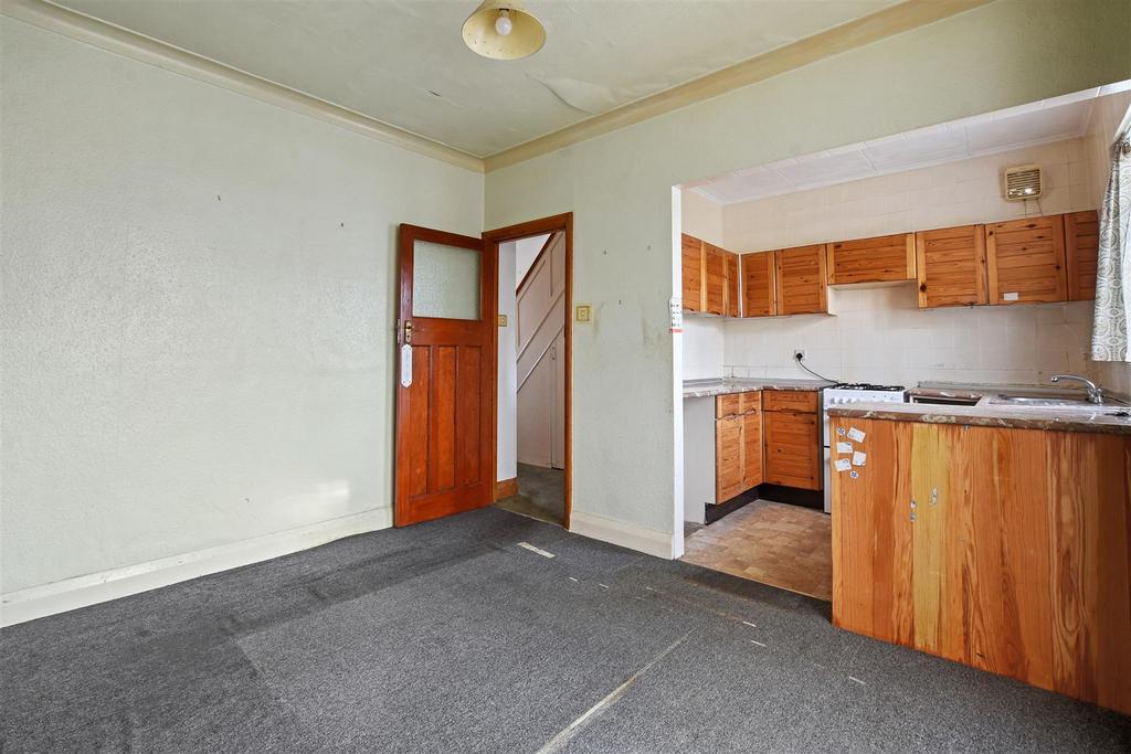 07-c1f8 GCWT - 208 Portland Crescent - Diner 2 -Ori