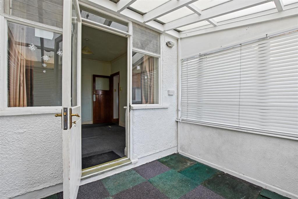 06-c1f3 GCWT - 208 Portland Crescent - Conservatory