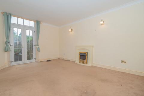 2 bedroom terraced house for sale, High Street, Minster, CT12