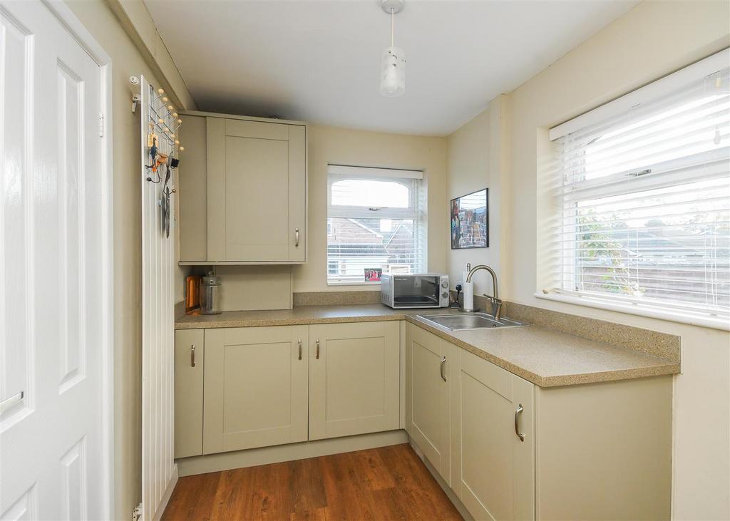 12 Hall Farm Road - Laundry.jpg