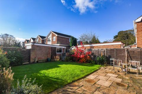 12 Hall Farm Road, Brewood, Stafford, ST19 9EZ