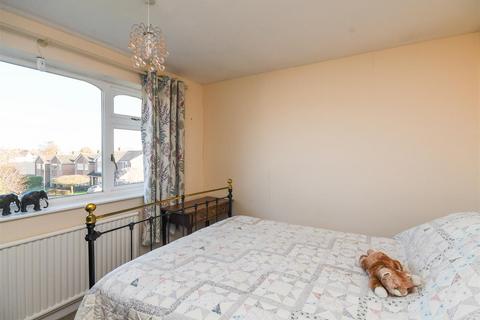 12 Hall Farm Road, Brewood, Stafford, ST19 9EZ