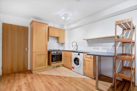 2 bedroom apartment to rent, Wallace Court, 288 Balham High Road, London