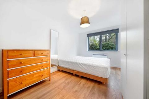 2 bedroom apartment to rent, Wallace Court, 288 Balham High Road, London