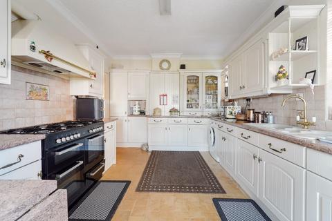 4 bedroom detached bungalow for sale, Brighton Road, Lower Kingswood, Tadworth