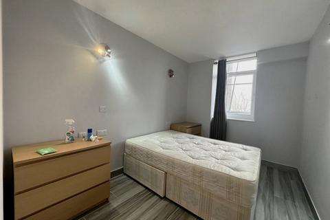 1 bedroom apartment to rent, Church Road, Ashford, Surrey, TW15