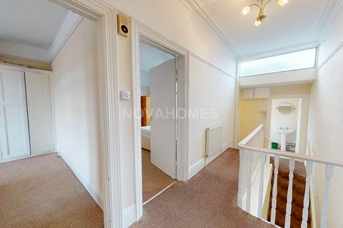 2 bedroom flat for sale, Outland Road, Plymouth PL2