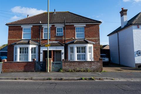 4 bedroom house for sale, Church Road, Hayling Island PO11