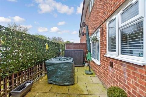 1 bedroom ground floor maisonette for sale, Elmbridge Road, Cranleigh, Surrey