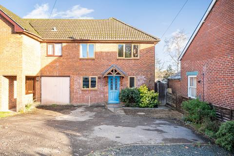 3 bedroom semi-detached house for sale, Winchester Road, Bishops Waltham, Southampton, Hampshire, SO32