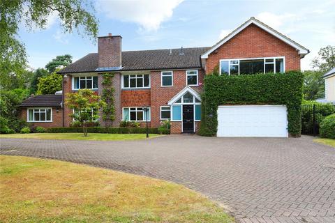 5 bedroom detached house to rent, Ince Road, Burwood Park, Walton-on-Thames, Surrey, KT12