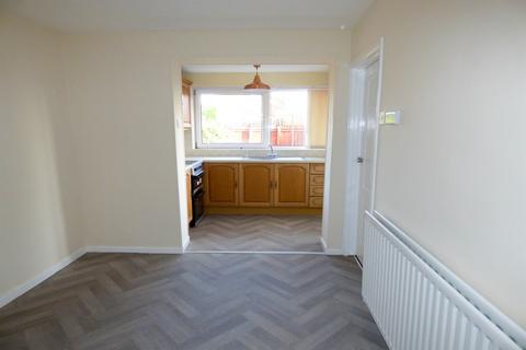 2 bedroom terraced house to rent, Melbourne Gardens, South Shields