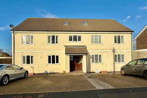 2 bedroom flat for sale, Easterdown Close, Plymouth PL9